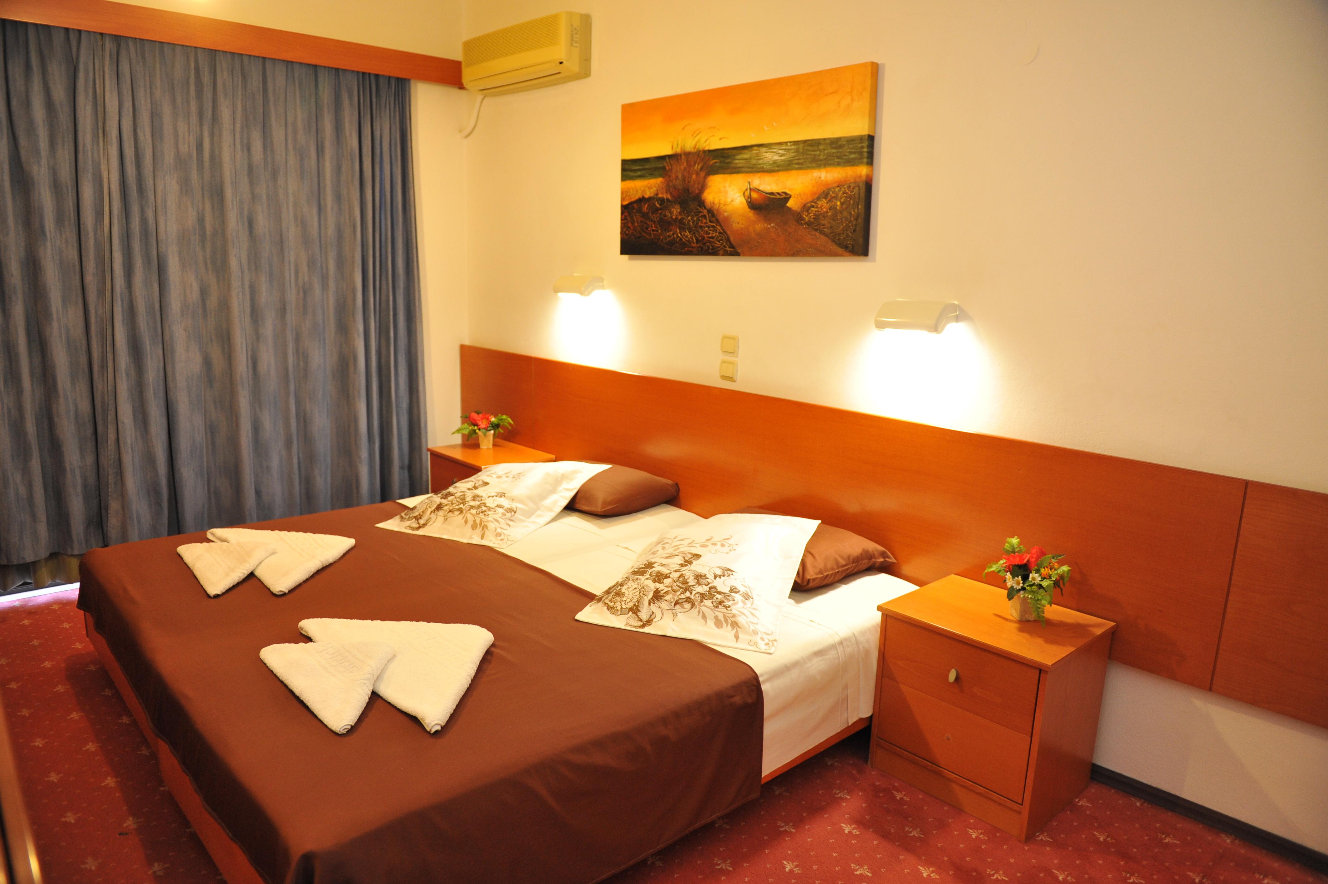 Heleni Beach Hotel 이알리소스 외부 사진