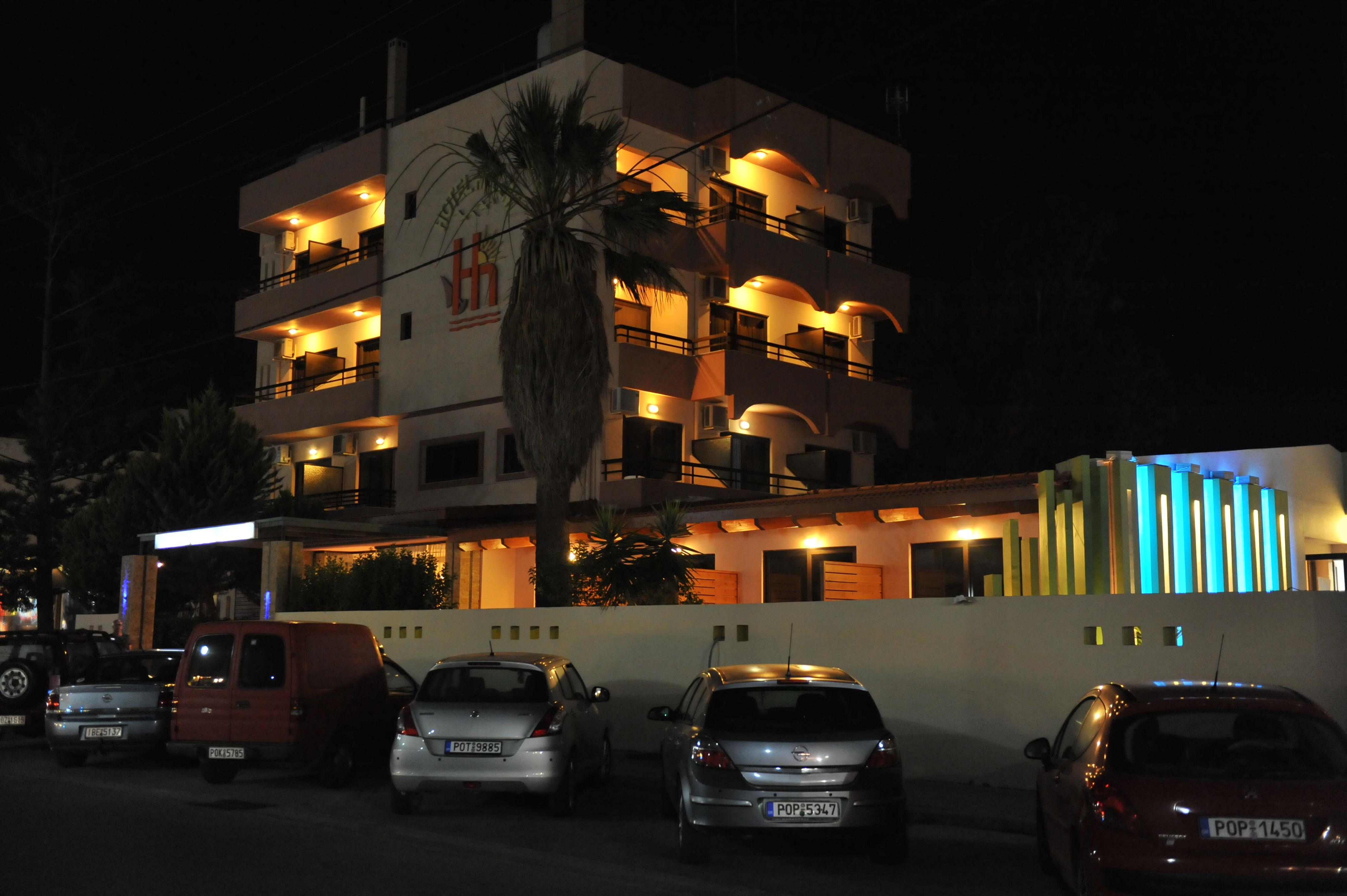 Heleni Beach Hotel 이알리소스 외부 사진