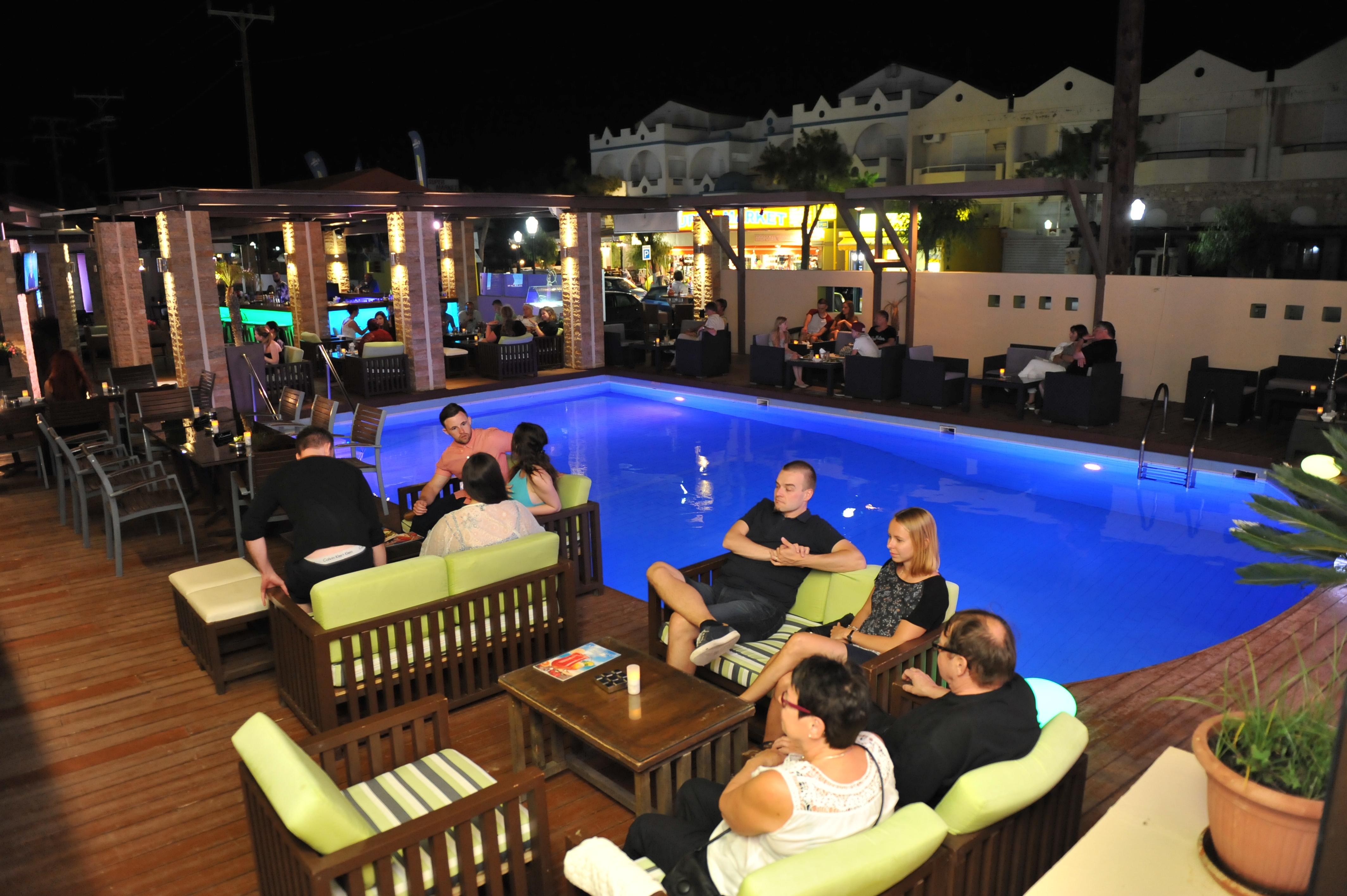 Heleni Beach Hotel 이알리소스 외부 사진